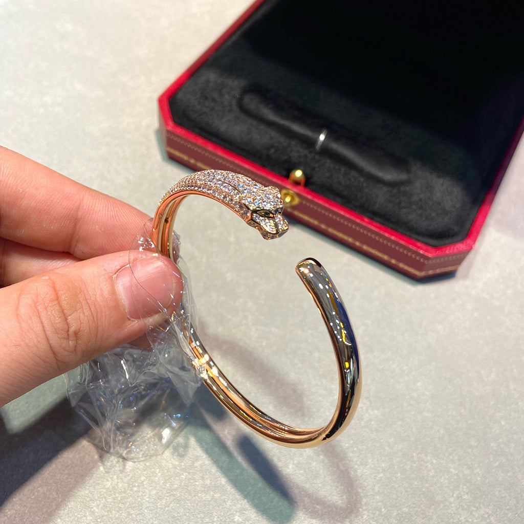 [Cadisa] PANTHERE HALF DIAMOND OPEN BRACELET