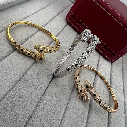 [Cadisa] PANTHERE DOUBLE HEADED HALF DIAMOND OPEN BRACELET
