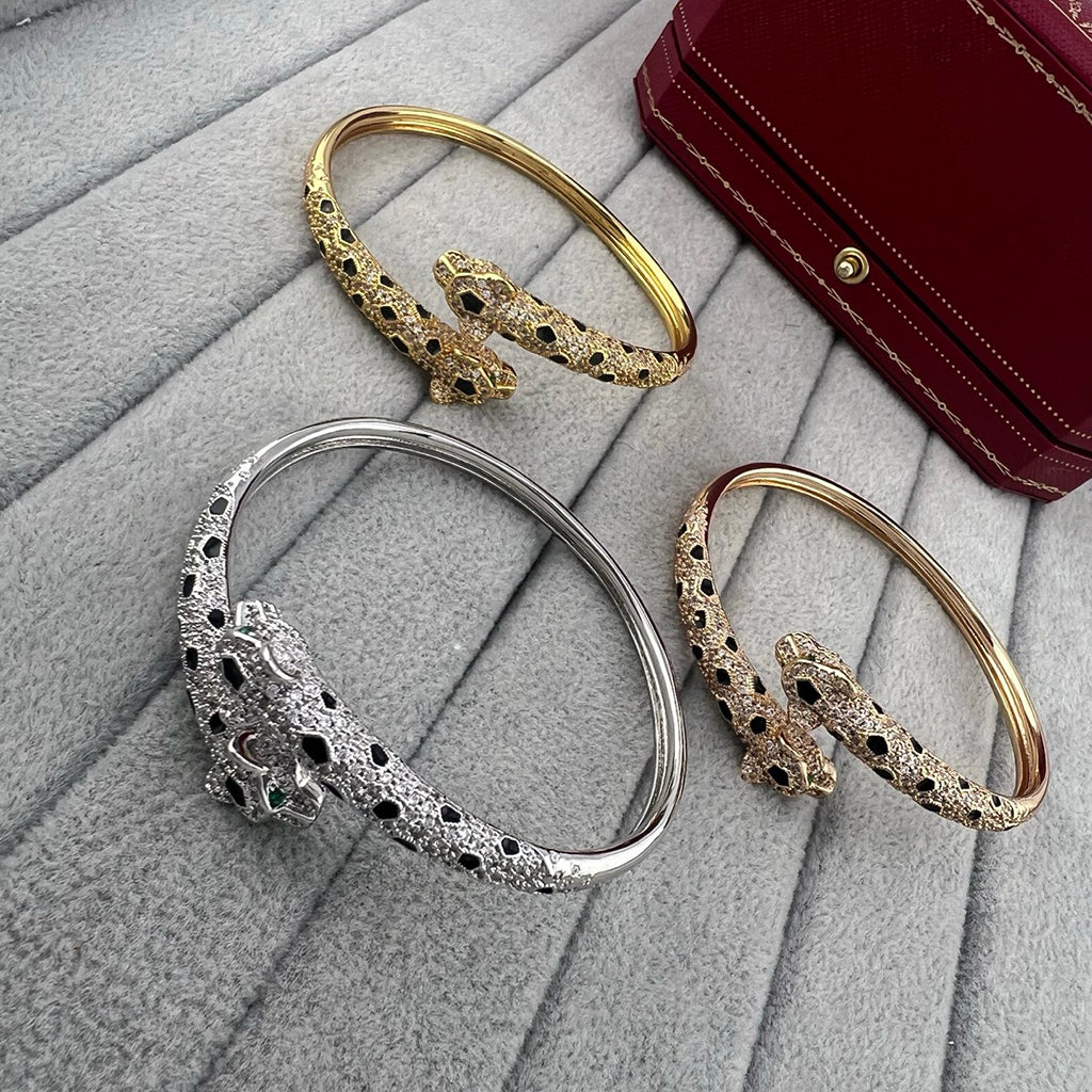 [Cadisa] PANTHERE DOUBLE HEADED HALF DIAMOND OPEN BRACELET