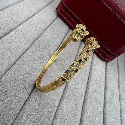 [Cadisa] PANTHERE DOUBLE HEADED HALF DIAMOND OPEN BRACELET