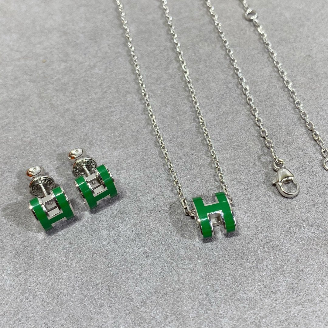 [Cadisa]POP H GREEN NECKLACE SILVER AND GOLD