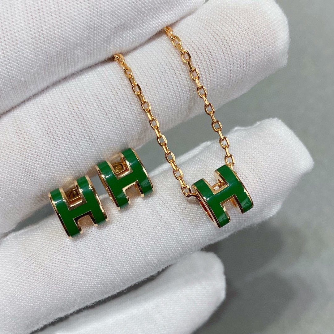 [Cadisa]POP H GREEN NECKLACE SILVER AND GOLD