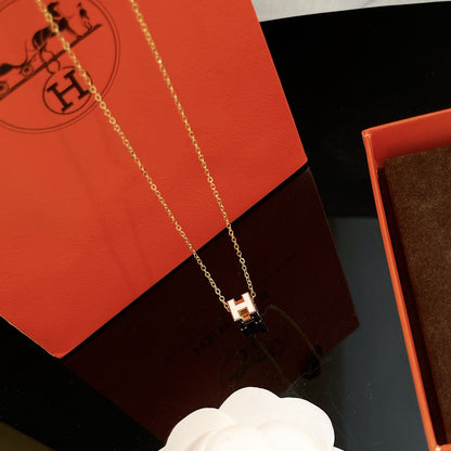 [Cadisa]H WHITE SQUARE GOLD NECKLACE