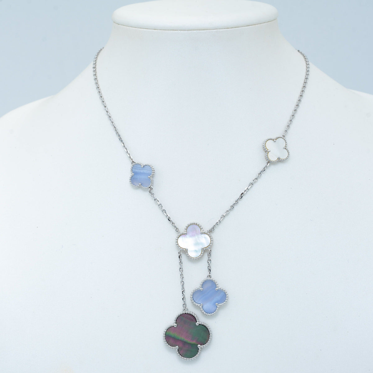[Cadisa]CLOVER MOP CHALCEDONY NECKLACE SILVER 6 MOTIF