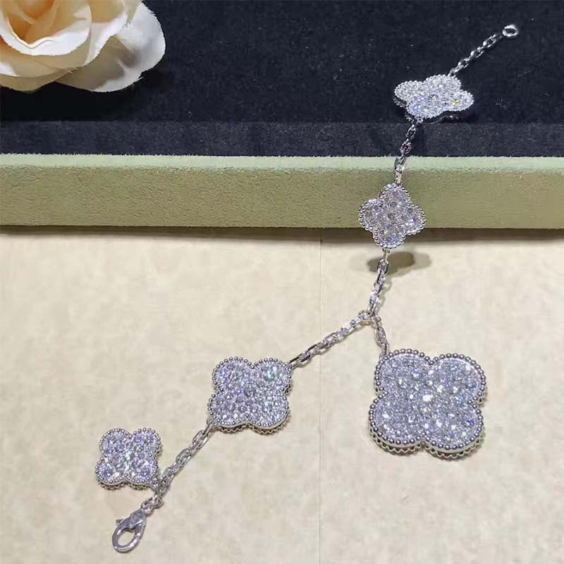 [Cadisa]CLOVER 6 MOTIFS SILVER DIAMOND BRACELET