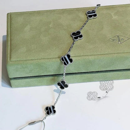 [Cadisa] Clover 5-Motif & LOVE Unlimited Bracelet Set