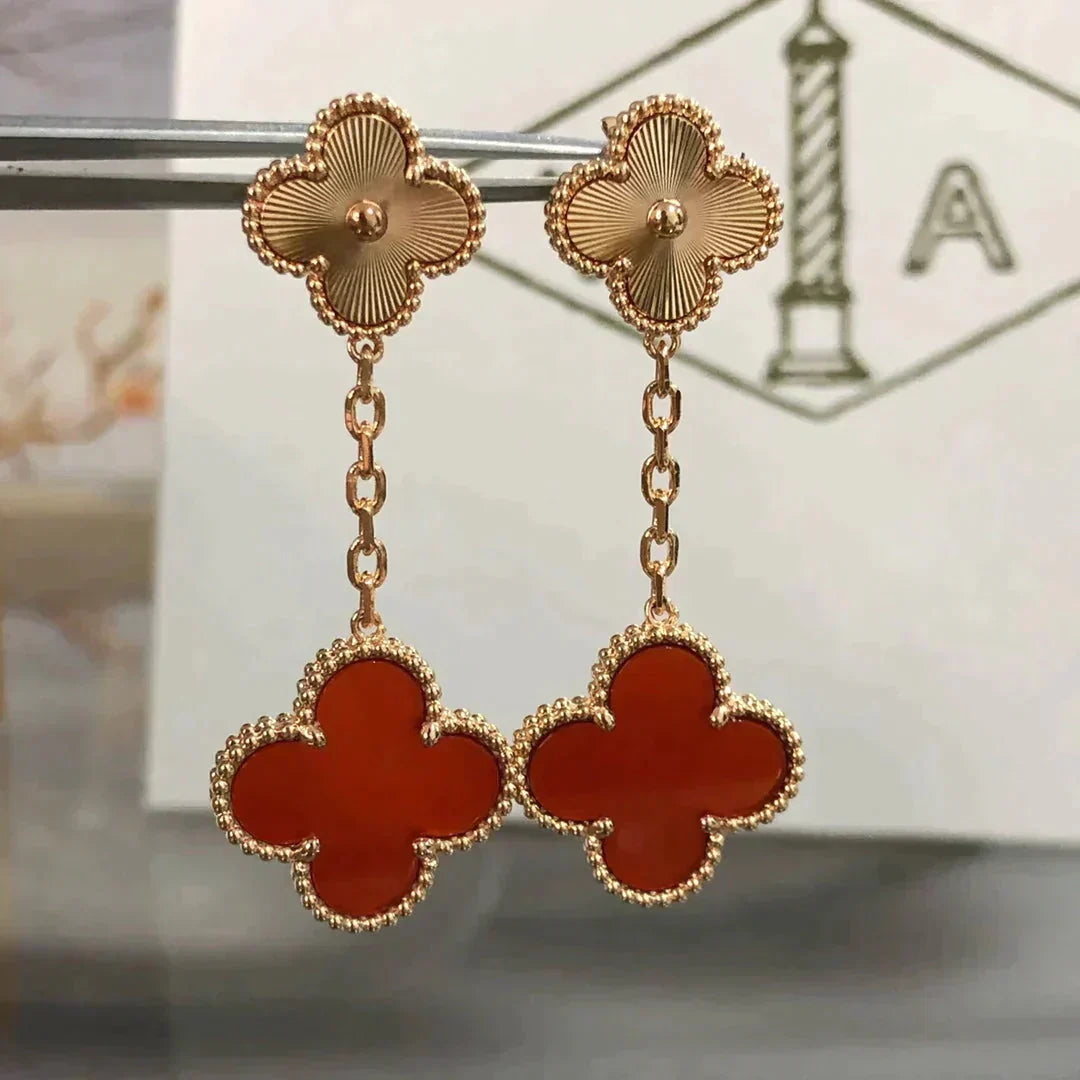 [Cadisa]CLOVER 2 MOTIF  LASER CARNELIAN EARRINGS