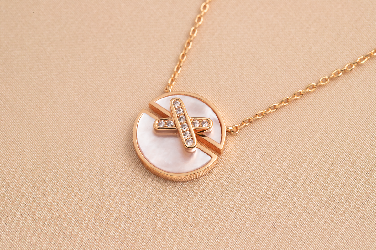 [Cadisa]JEUX DE PINK GOLD DIAMOND NECKLACE