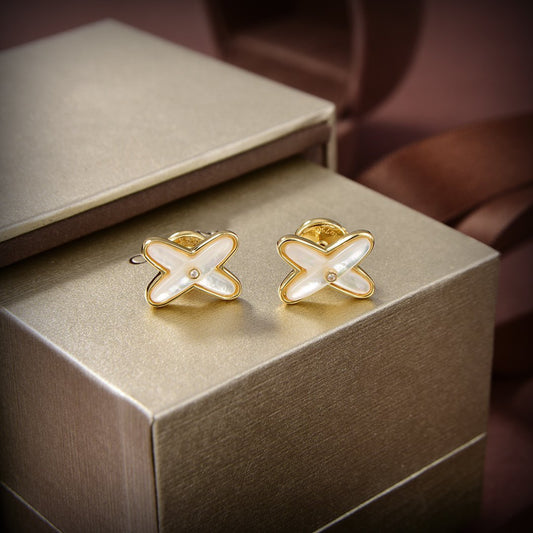 [Cadisa]JEUX DE WHITE MOP GOLD DIAMOND EARRINGS