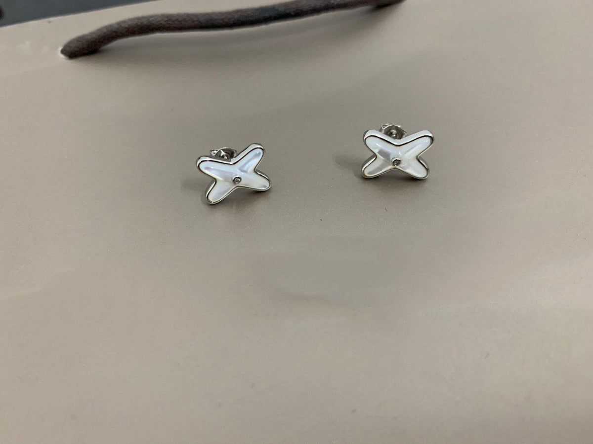 [Cadisa]JEUX DE WHITE MOP SILVER DIAMOND EARRINGS