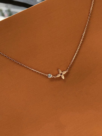 [Cadisa]BLOSSOM PENDANT PINK GOLD AND DIAMOND