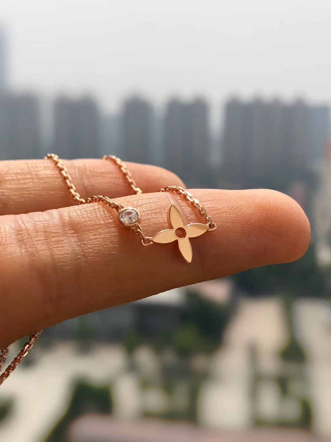 [Cadisa]BLOSSOM PENDANT PINK GOLD AND DIAMOND