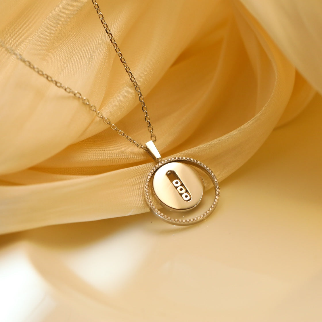 [Cadisa]LUCKY MOVE MM SILVER DIAMOND NECKLACE