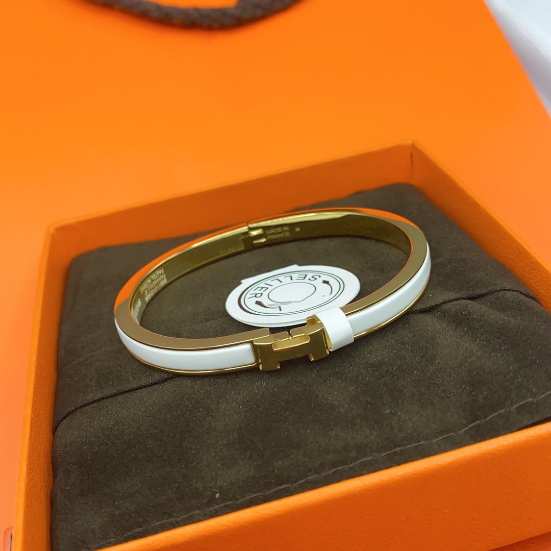 [Cadisa]CLASSIC HM CLIC WHITE 8MM ENAMEL BRACELET