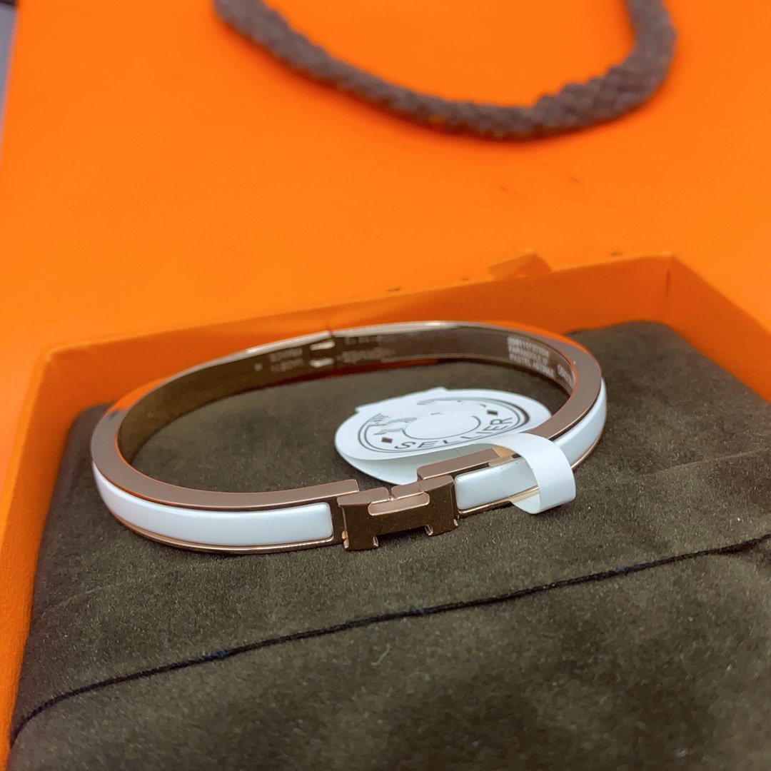 [Cadisa]CLASSIC HM CLIC WHITE 8MM ENAMEL BRACELET