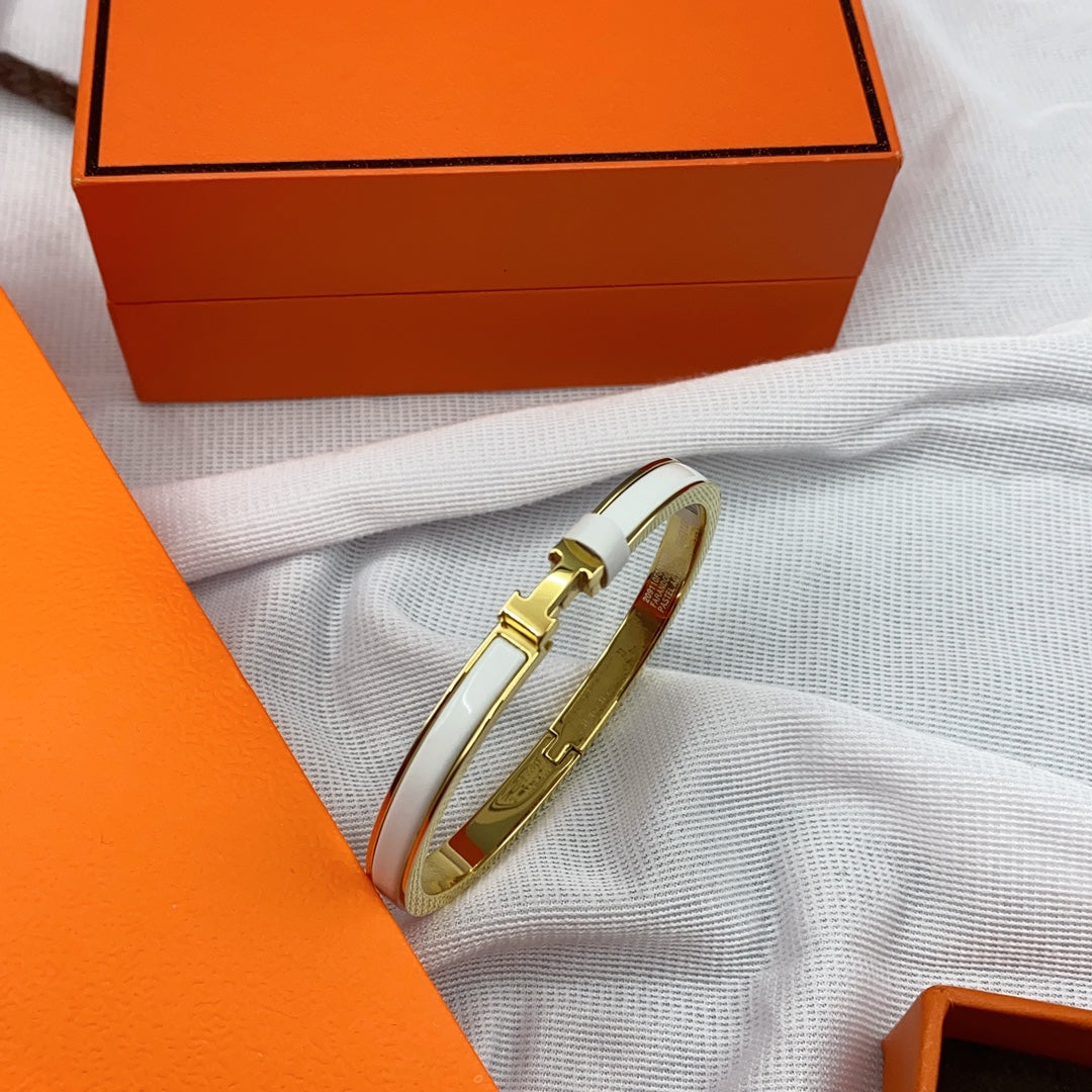 [Cadisa]CLASSIC HM CLIC WHITE 8MM ENAMEL BRACELET