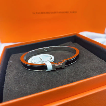 [Cadisa]CLASSIC HM CLIC BLACK 8MM ENAMEL BRACELET