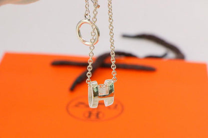 [Cadisa]HM NECKLACE H LETTER OVAL SERIES