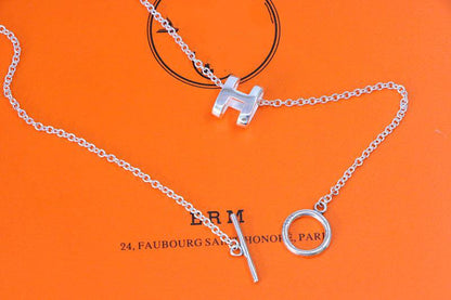 [Cadisa]HM NECKLACE H LETTER OVAL SERIES