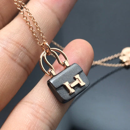 [Cadisa]WOMEN'S HM AMULETTES CONSTANCE PENDANT NECKLACE
