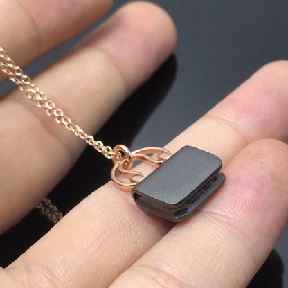 [Cadisa]WOMEN'S HM AMULETTES CONSTANCE PENDANT NECKLACE