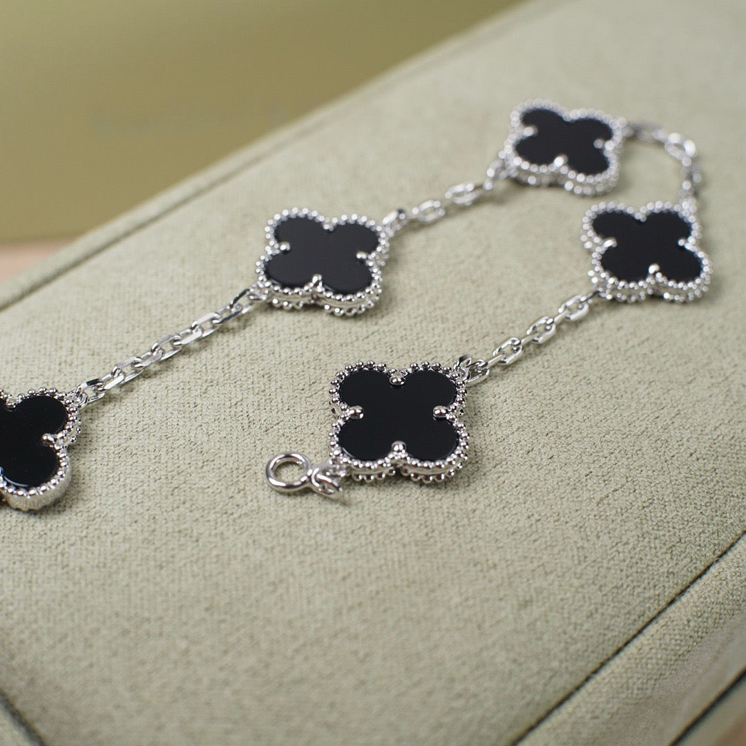 [Cadisa] CLOVER 5 MOTIF ONYXS BRACELET COLLECTION