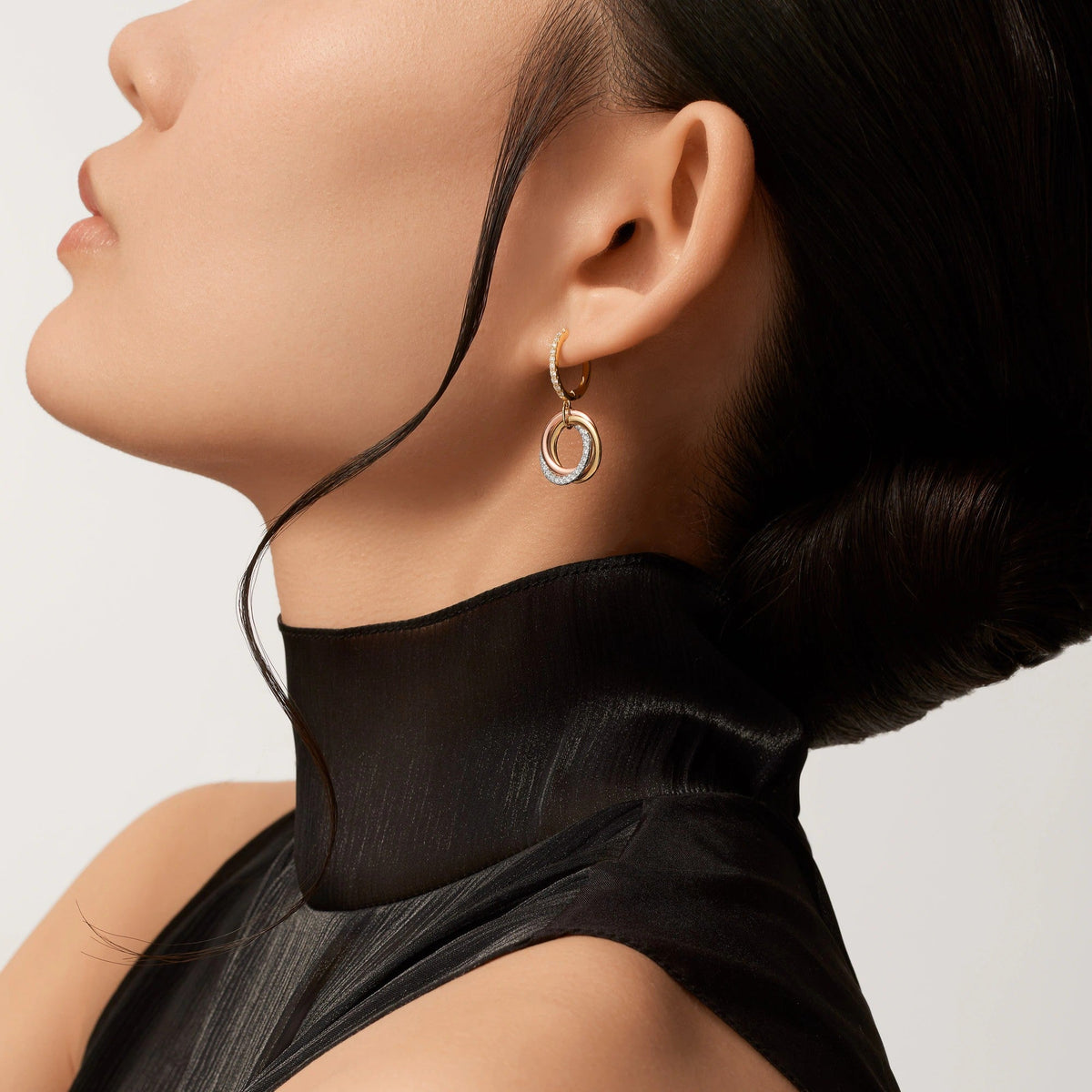 [Cadisa] TRINITY HALF DIAMOND  EARRINGS