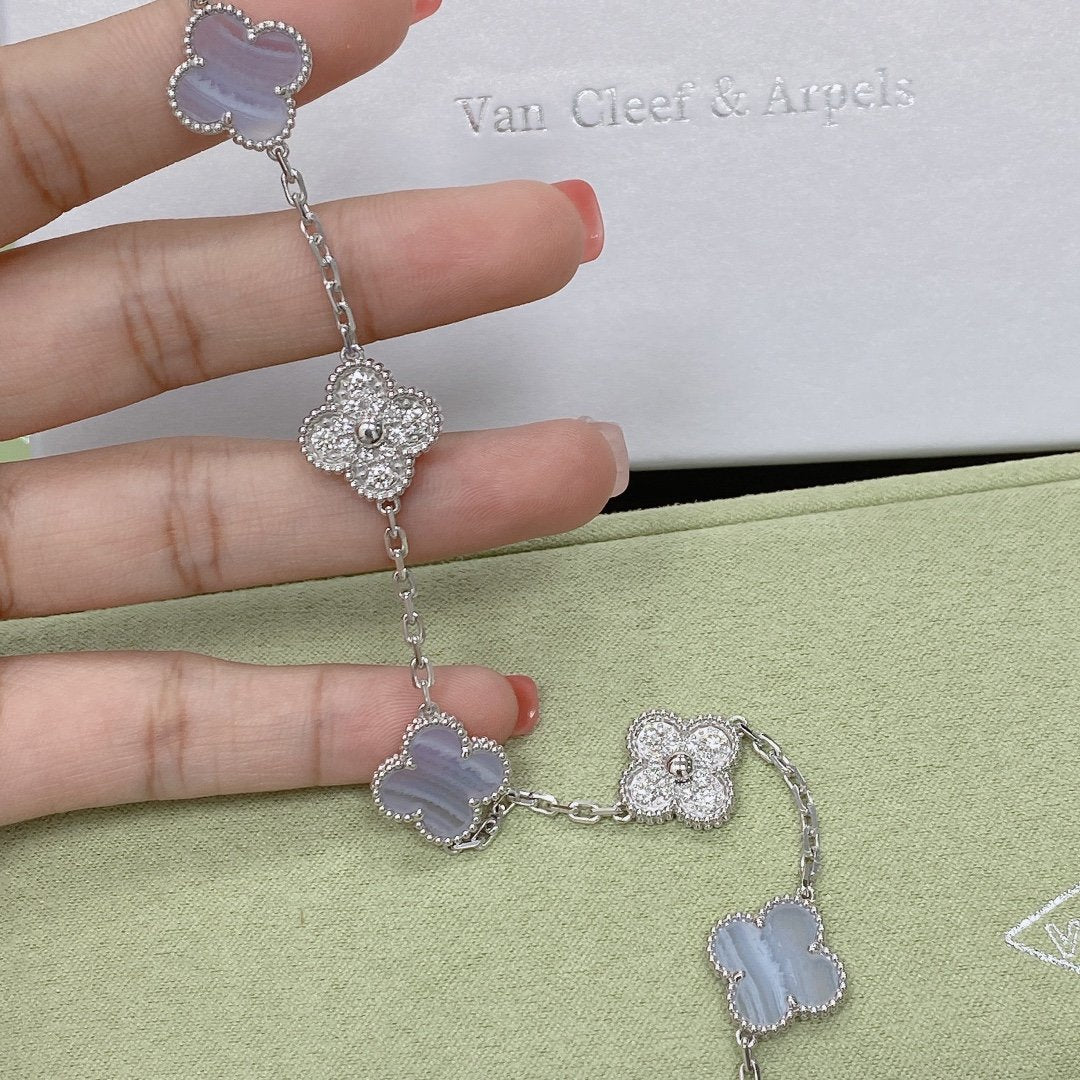[Cadisa] CLOVER 5 MOTIF PURPLE CHALCEDONY BRACELET COLLECTION
