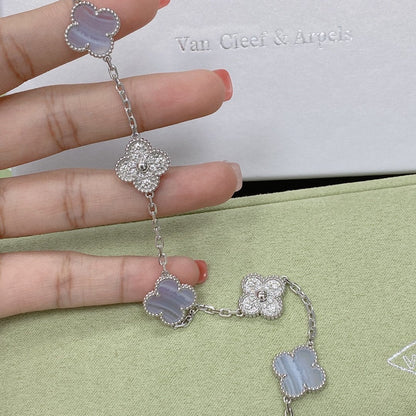 [Cadisa] CLOVER 5 MOTIF PURPLE CHALCEDONY BRACELET COLLECTION