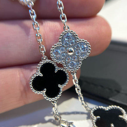 [Cadisa] CLOVER 5 MOTIF ONYXS BRACELET COLLECTION