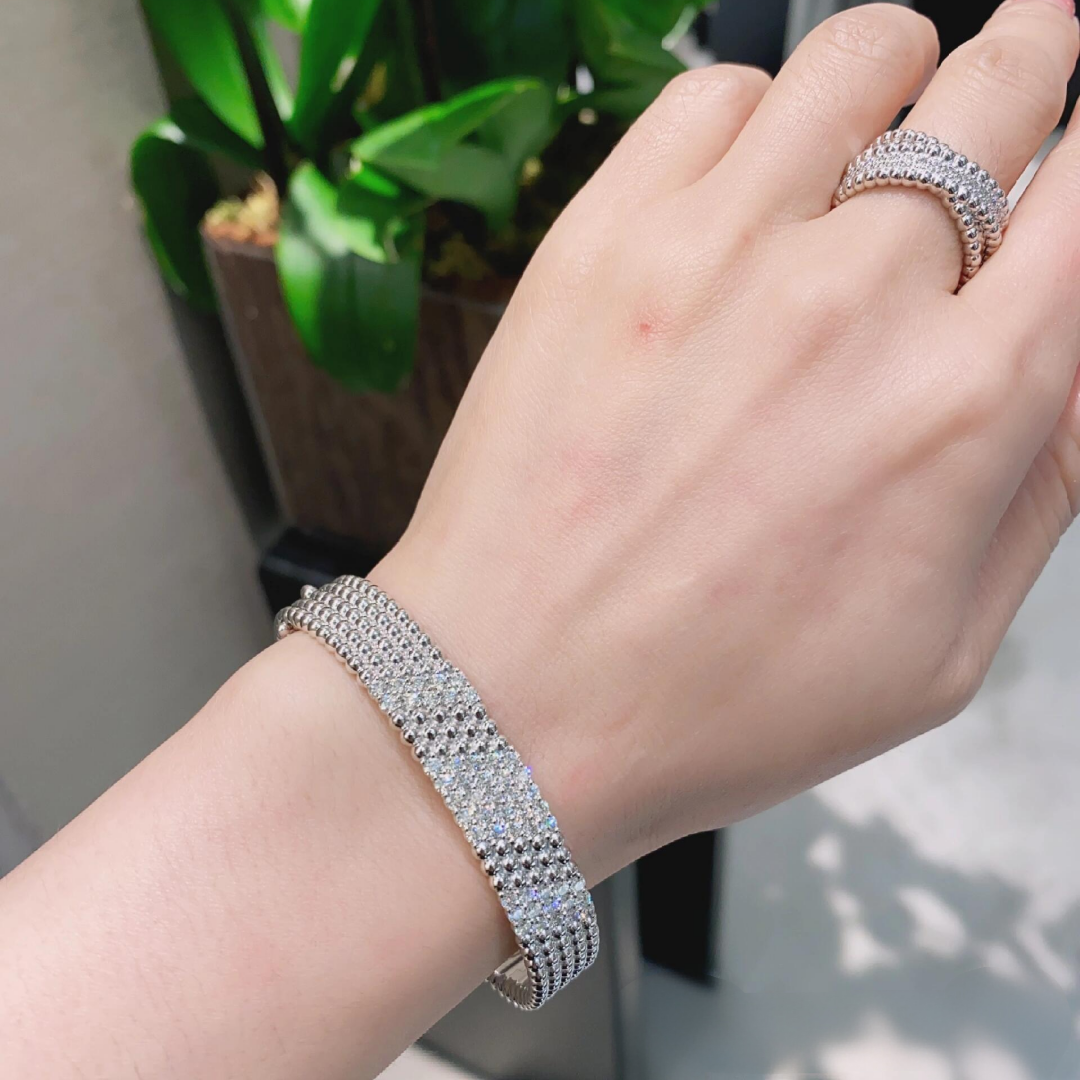 [Cadisa]  FIVE-ROW DIAMOND BRACELET