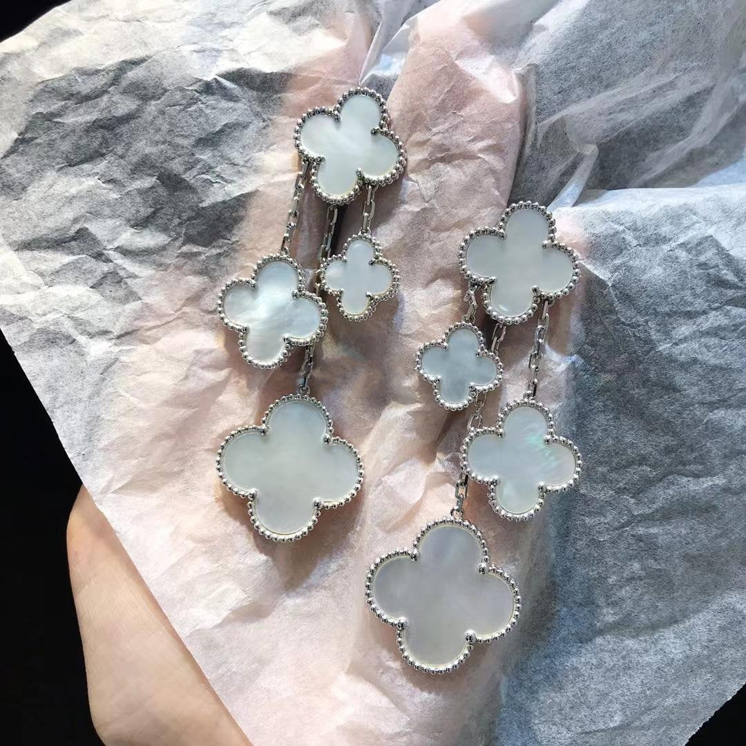 [Cadisa]CLOVER EARRINGS WHITE MOP 4 MOTIFS SILVER