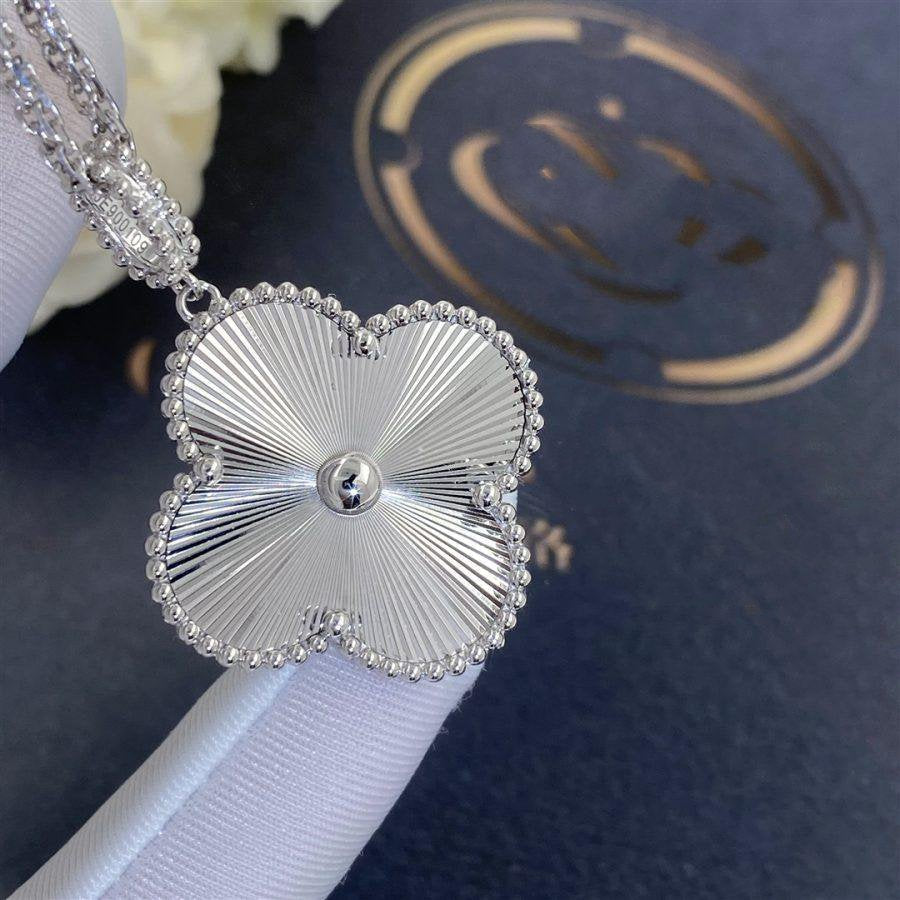 [Cadisa]CLOVER 25MM SILVER BIG CLOVER NECKLACE