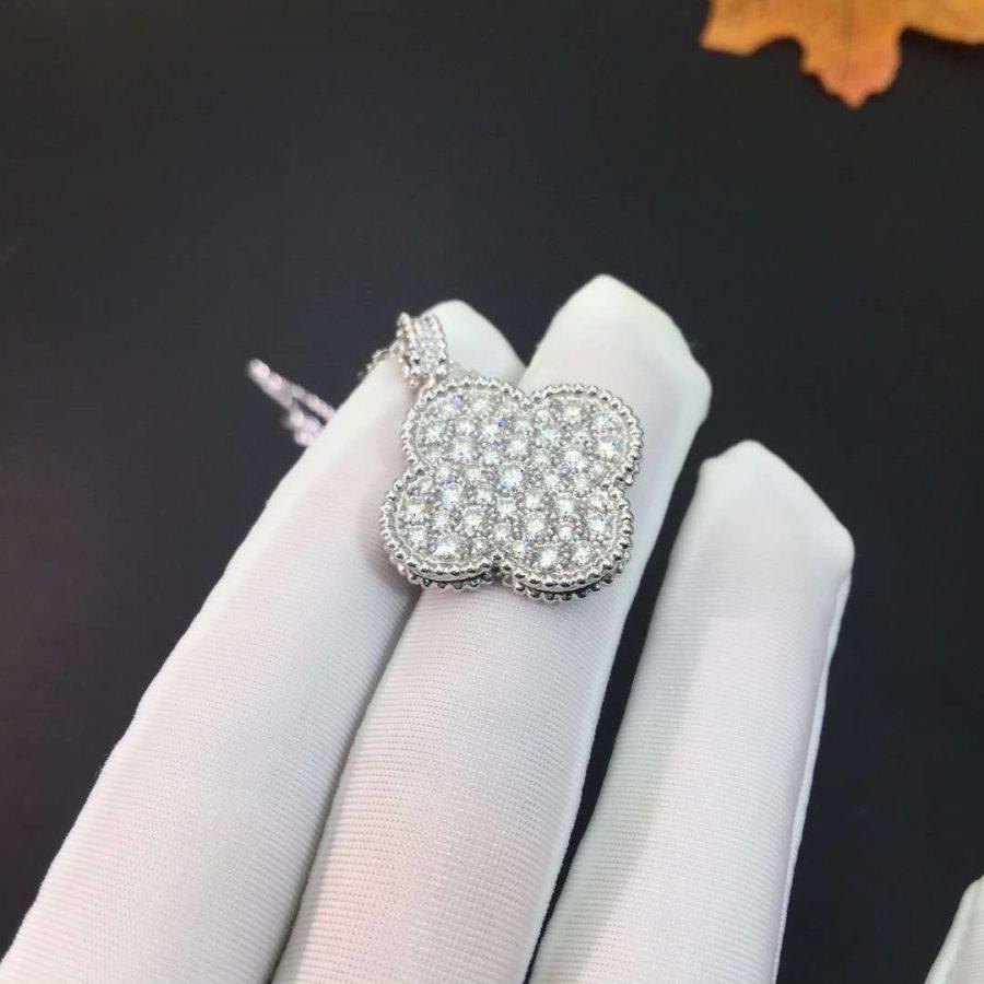 [Cadisa]CLOVER 25MM SILVER FULL DIAMOND BIG CLOVER NECKLACE