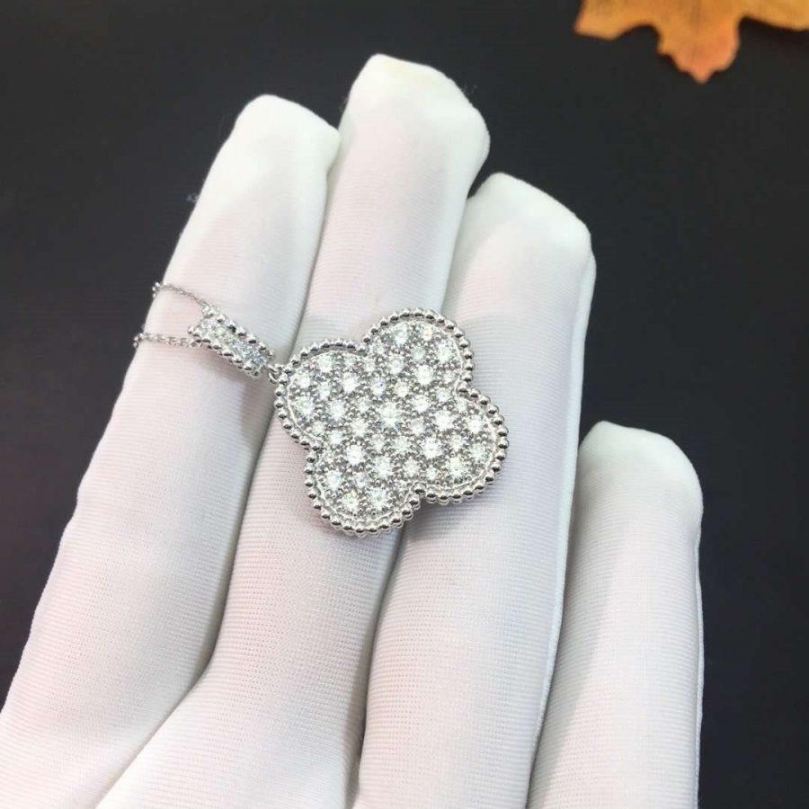 [Cadisa]CLOVER 25MM SILVER FULL DIAMOND BIG CLOVER NECKLACE
