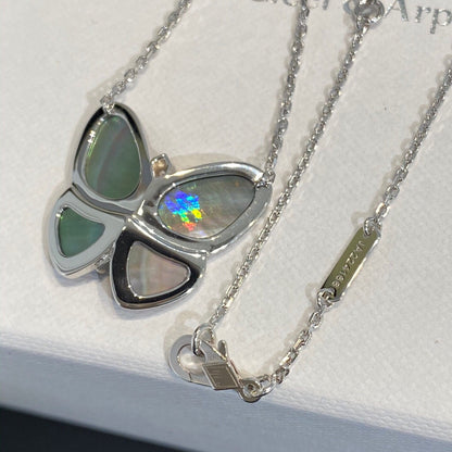 [Cadisa]LARGE BUTTERFLY SILVER PENDANT DIAMOND NECKLACE