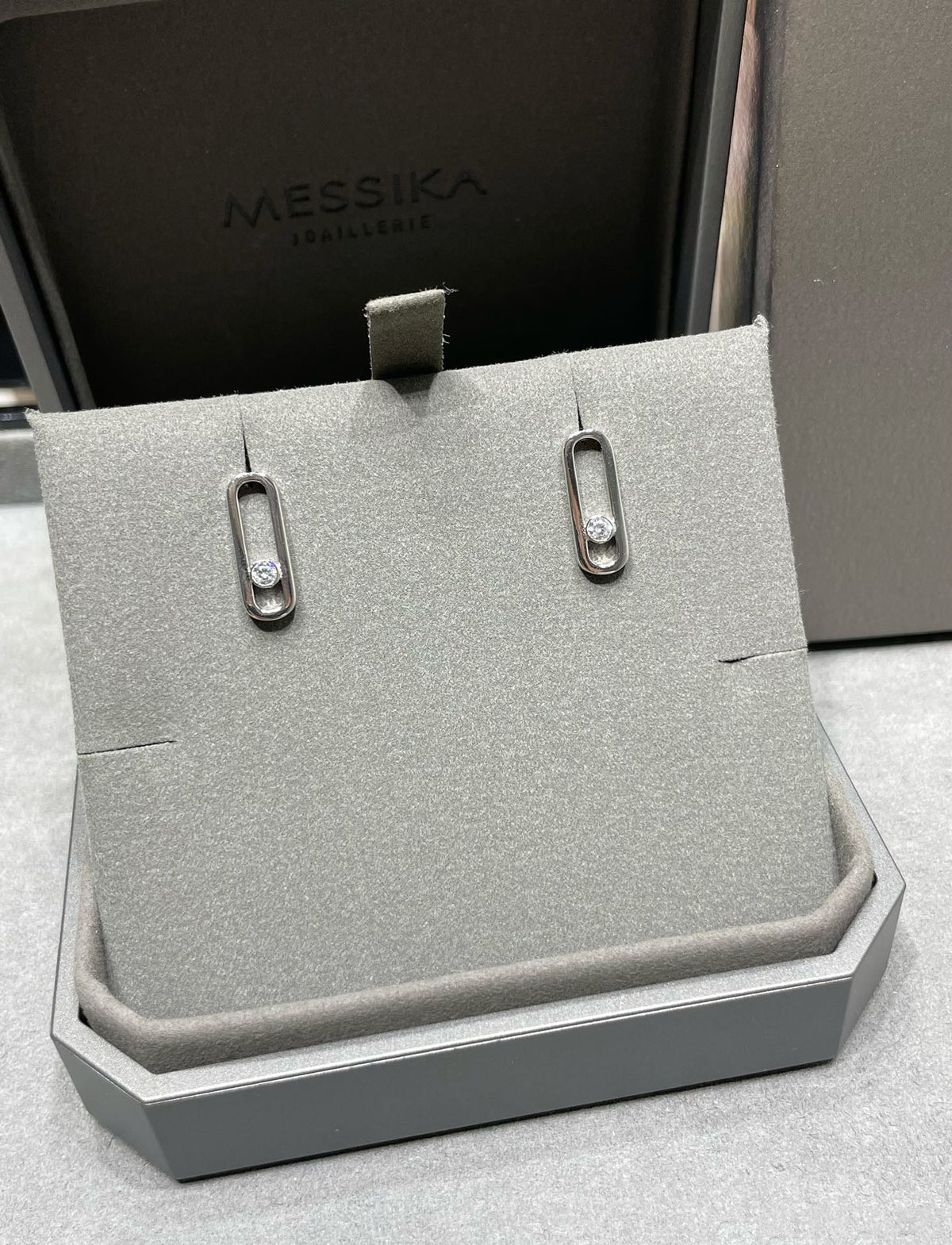 [Cadisa]MOVE UNO SMALL 1 DIAMOND EARRINGS