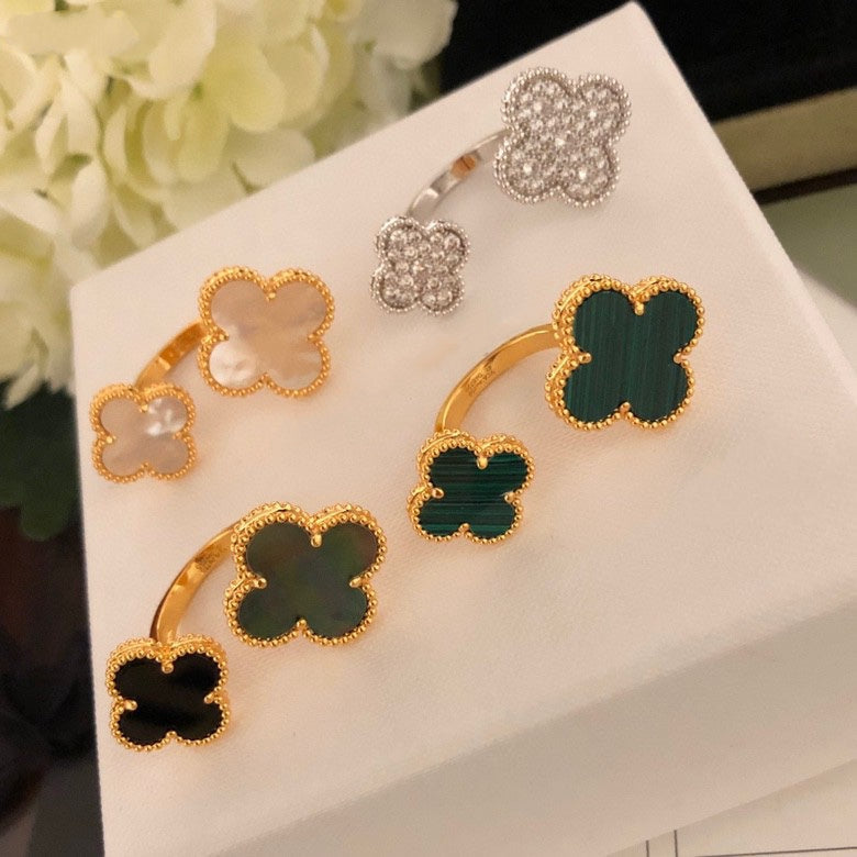 [Cadisa]CLOVER BETWEEN THE FINGER RING