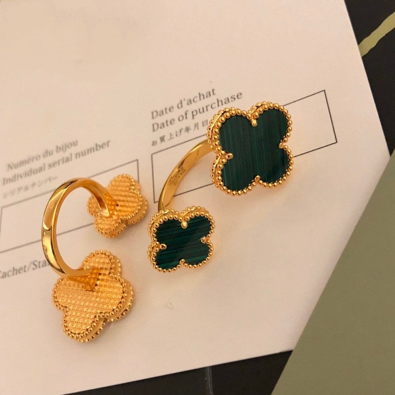[Cadisa]CLOVER BETWEEN THE FINGER RING