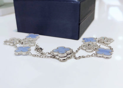 [Cadisa]CLOVER 10 MOTIFS CHALCEDONY DIAMONDS SILVER NECKLACE