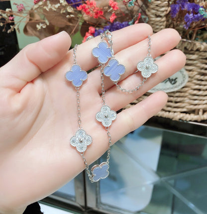 [Cadisa]CLOVER 10 MOTIFS CHALCEDONY DIAMONDS SILVER NECKLACE